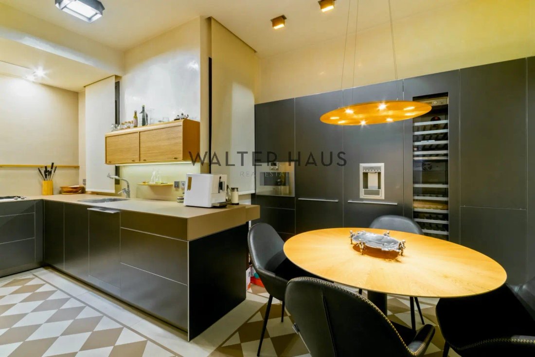 House in Eixample, Barcelona, Spain 4 - 14820236