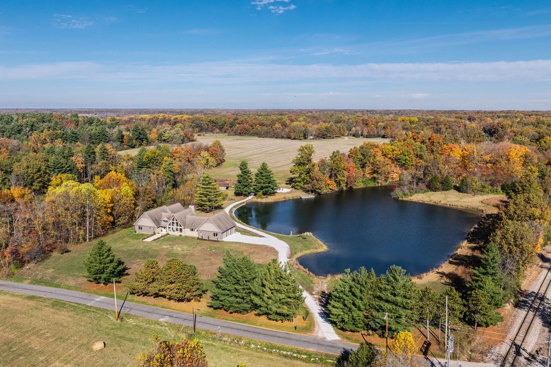 House in Jasonville, Indiana, United States 1 - 16576746