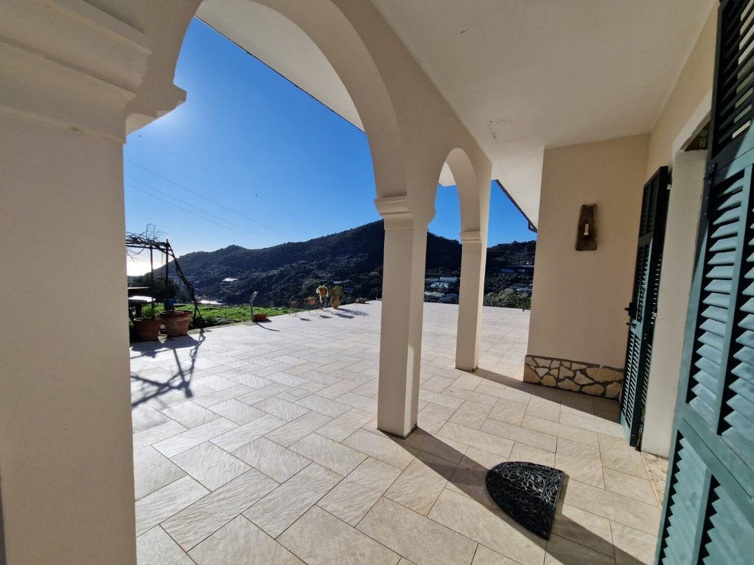 House in Vallecrosia, Liguria, Italy 5 - 16576014