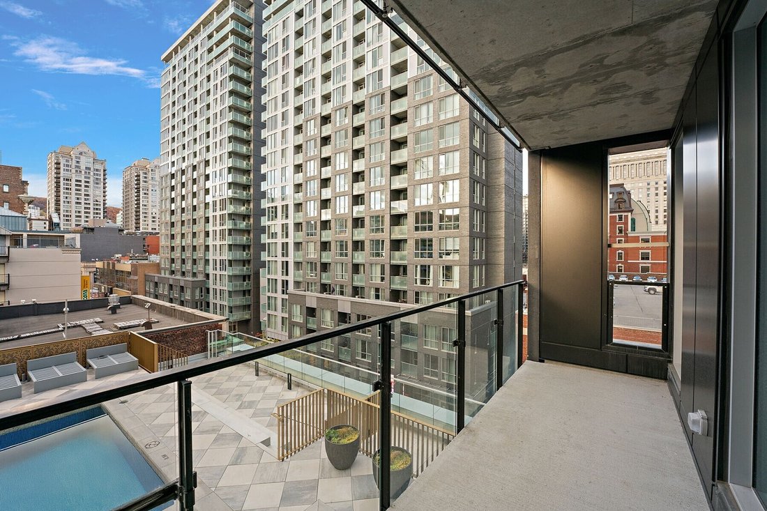 Condo in Montreal, Quebec, Canada 5 - 16579585