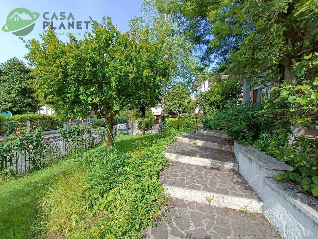 House in Center, Mogliano Veneto, Veneto 3 - 16575638
