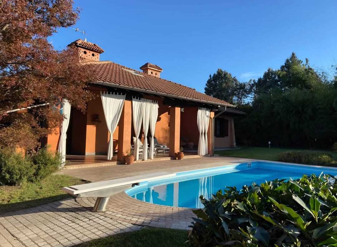 Villa in Nerviano, Lombardy, Italy 1 - 16579206