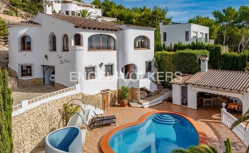 Villa in Calp / Calpe, Valencian Community, Spain 1