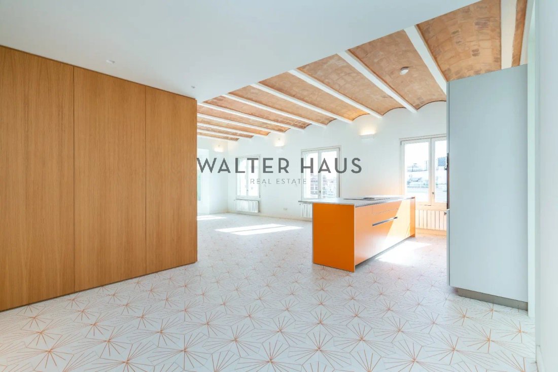 Apartment in Eixample, Barcelona, Spain 4 - 12973918