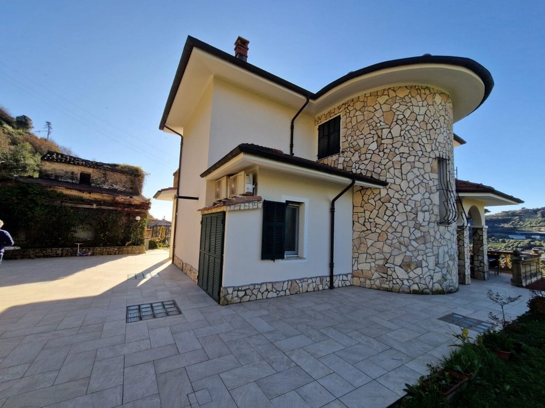 House in Vallecrosia, Liguria, Italy 3 - 16576014