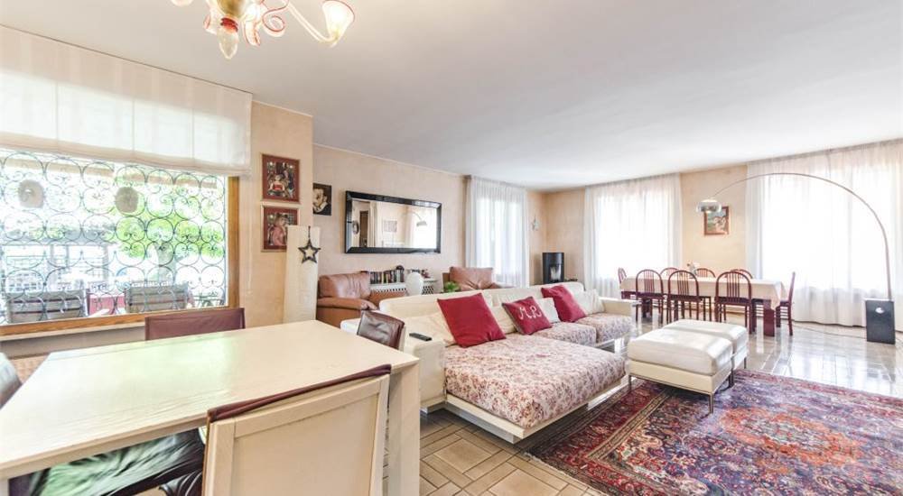 Villa in Center, Mogliano Veneto, Veneto 4 - 16575661