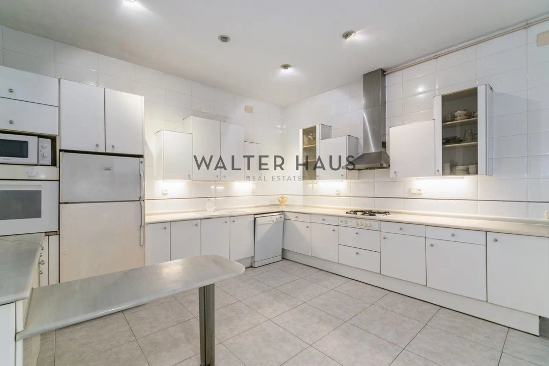 Apartment in Eixample, Barcelona, Spain 4 - 15085350