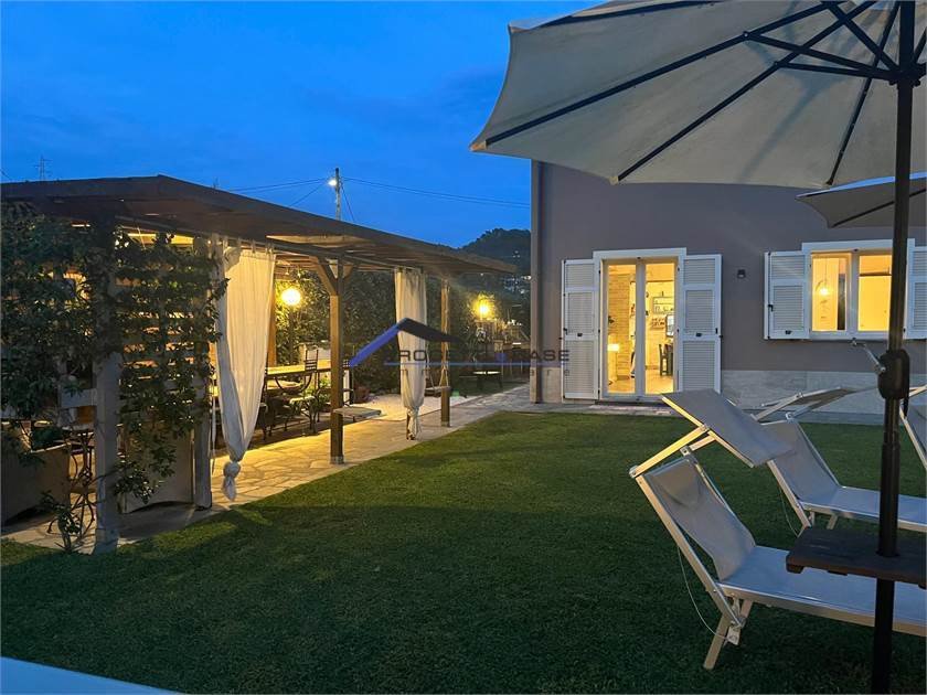 Villa in Center, Sarzana, Liguria 4 - 16575540