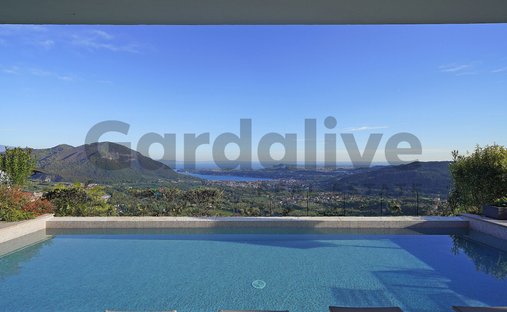 Villa in Salo, Lombardy, Italy 1