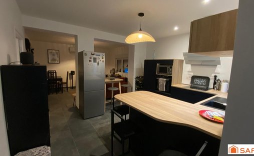 Castle for Sale in Bourges, Centre-Val de Loire, France