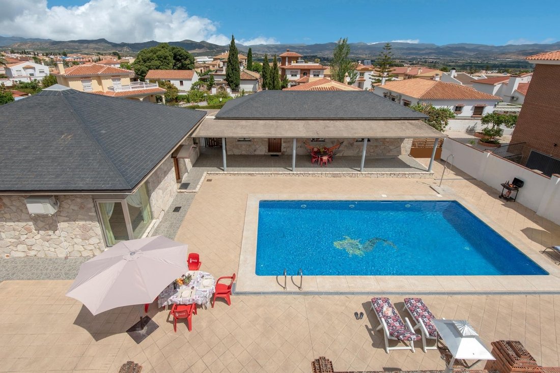 Villa in Alhaurin de la Torre, Andalusia, Spain 2 - 16578058