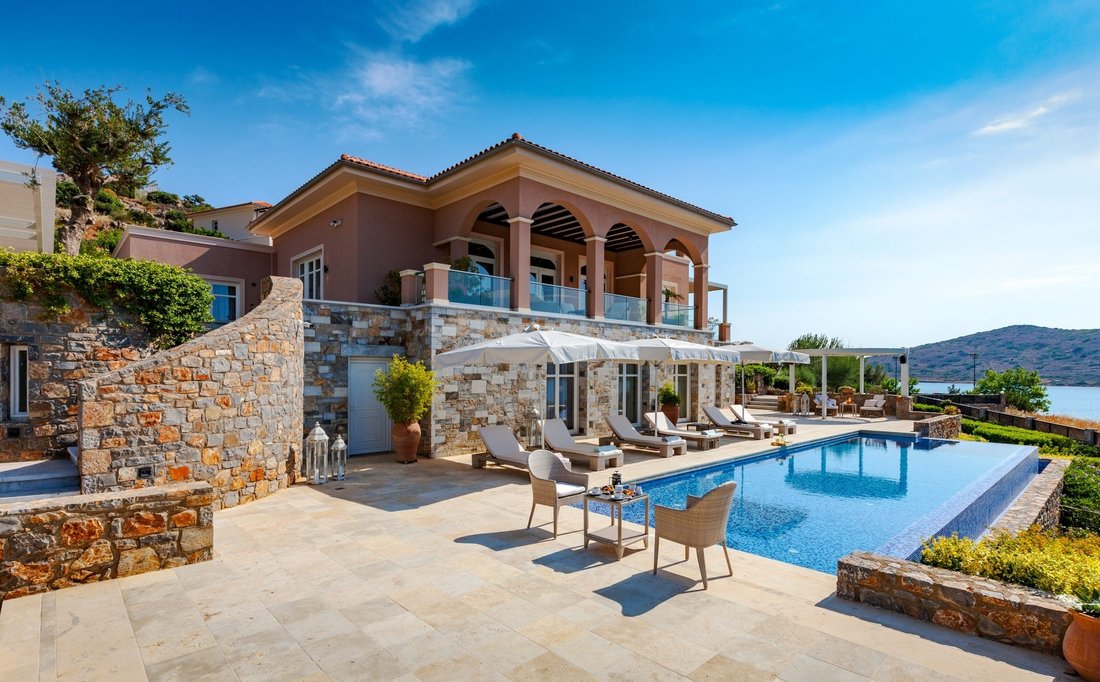 Villa in Community of Elounta, Agios Nikolaos Municipal Unit, Greece 3 - 16576410