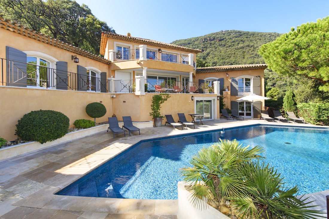 Estate in Nord, Cavalaire-sur-Mer, France 2 - 16577835