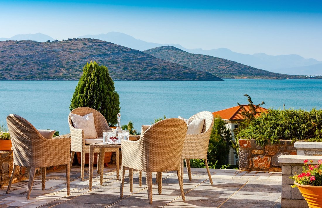 Villa in Community of Elounta, Agios Nikolaos Municipal Unit, Greece 1 - 16576417