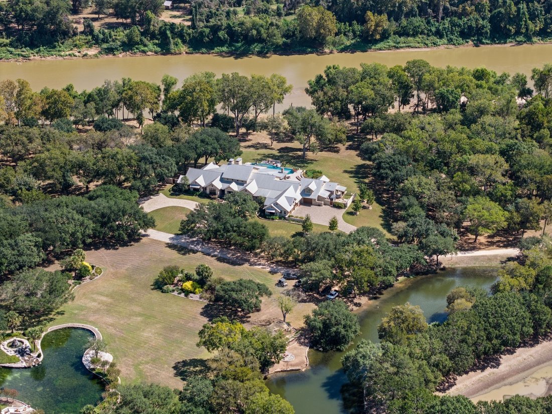Farm Ranch in Sealy, Texas, United States 5 - 16577172