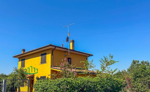 Castle for Sale in San Lazzaro, Emilia-Romagna, Italy