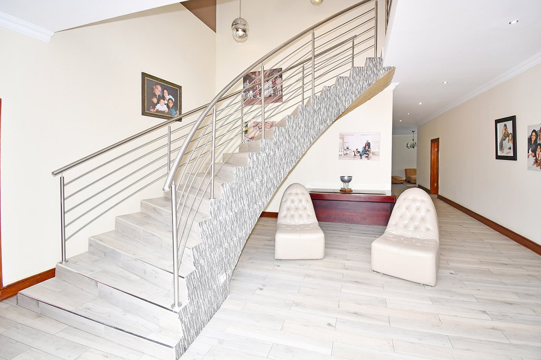 Haus in Sandton, Gauteng, Südafrika 3 - 16577045