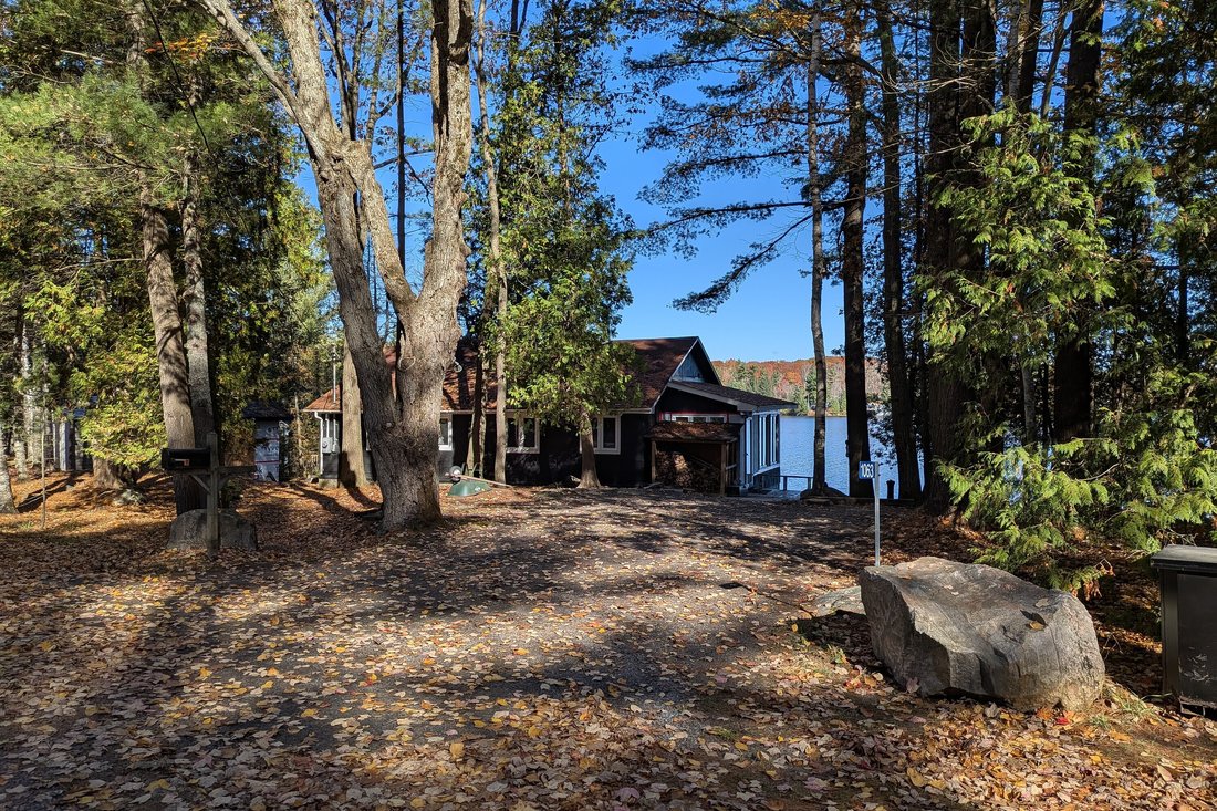 House in Port Carling, Ontario, Canada 2 - 16578380