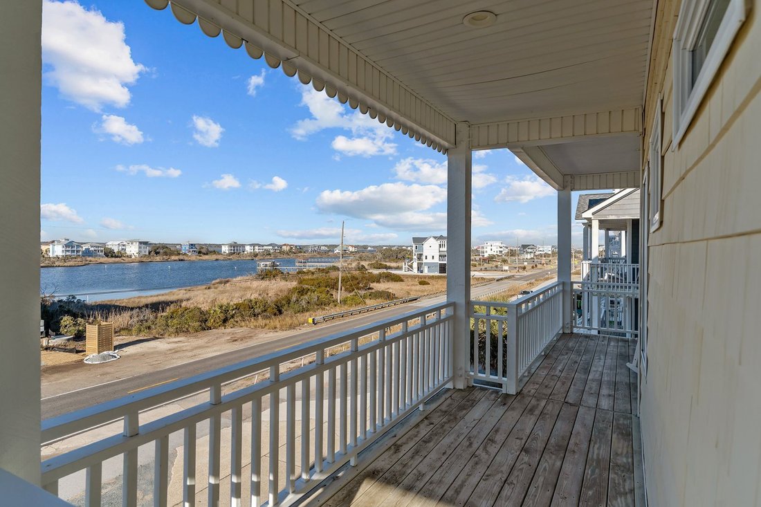 House in North Topsail Beach, North Carolina, United States 4 - 16577157