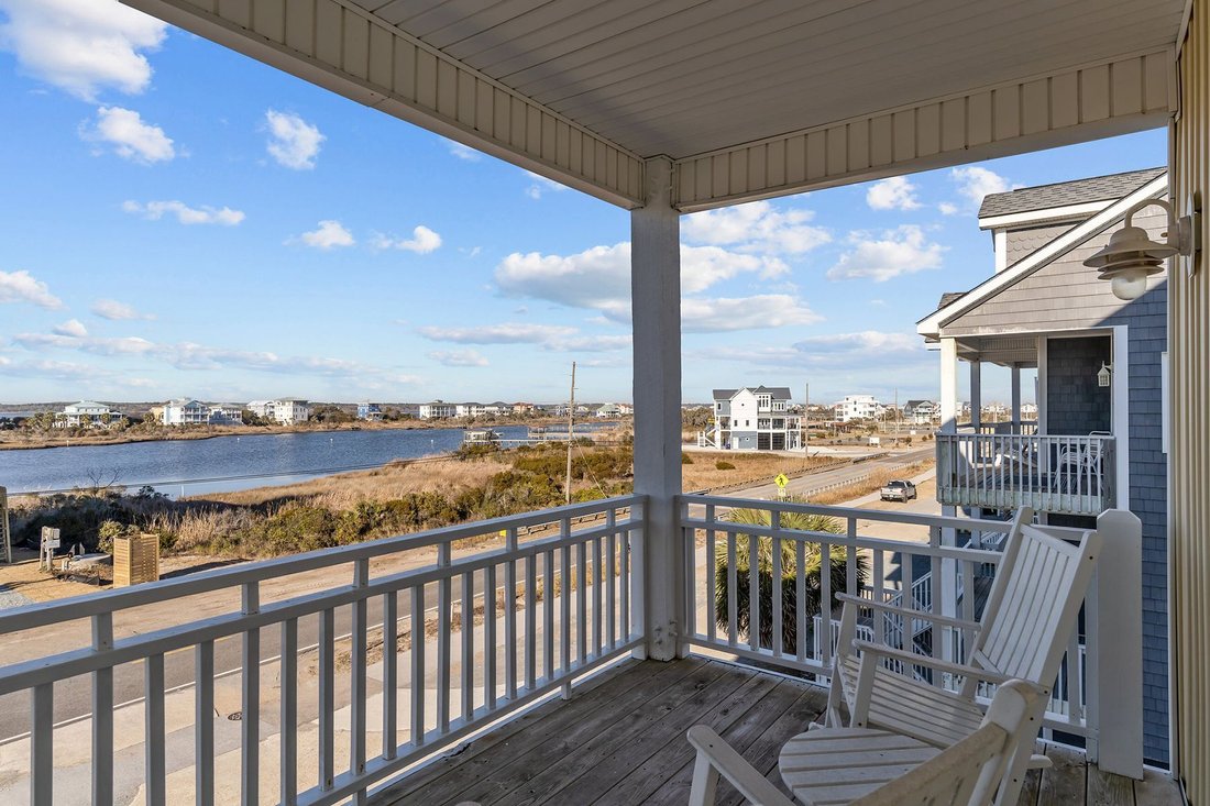 House in North Topsail Beach, North Carolina, United States 3 - 16577157