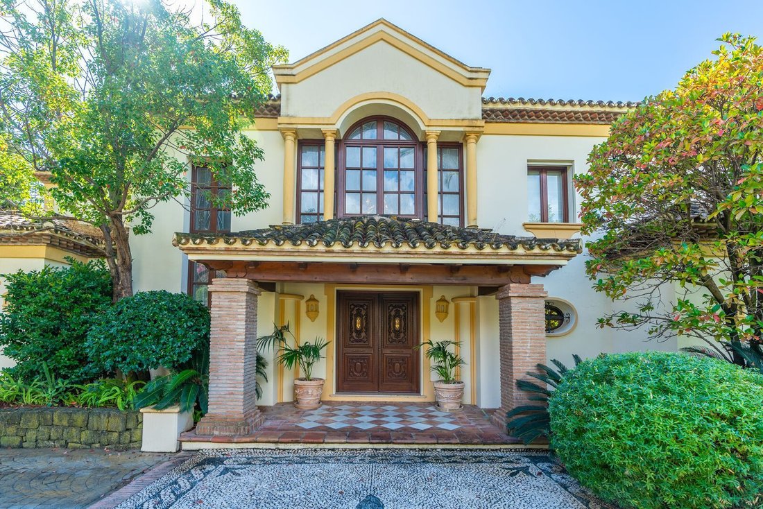 Villa in Sierra Blanca, Marbella, Spain 5 - 16576772
