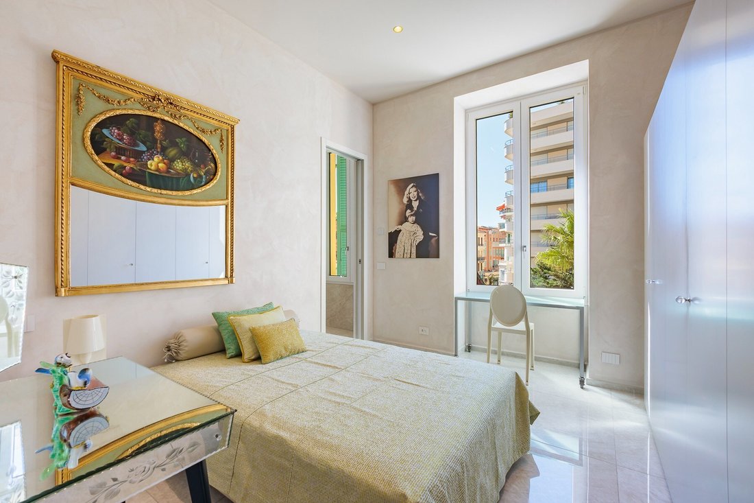 Appartamento a Mentone, Provenza-Alpi-Costa Azzurra, Francia 5 - 16579571