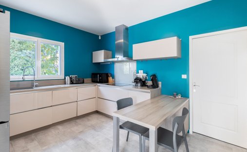 Castle for Sale in Villeneuve-lès-Maguelone, Occitanie, France