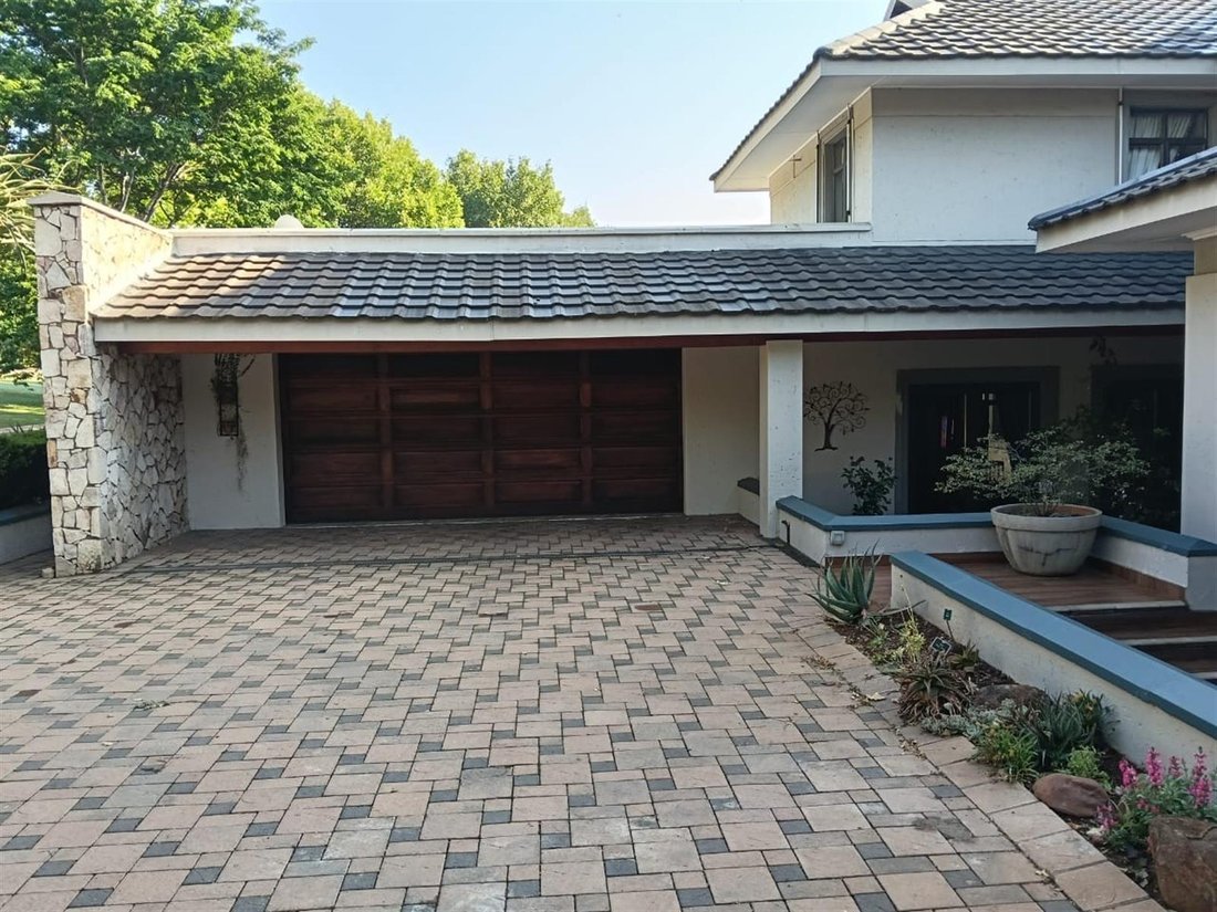 House in Aerorand, Steve Tshwete Local Municipality, South Africa 5 - 16578323