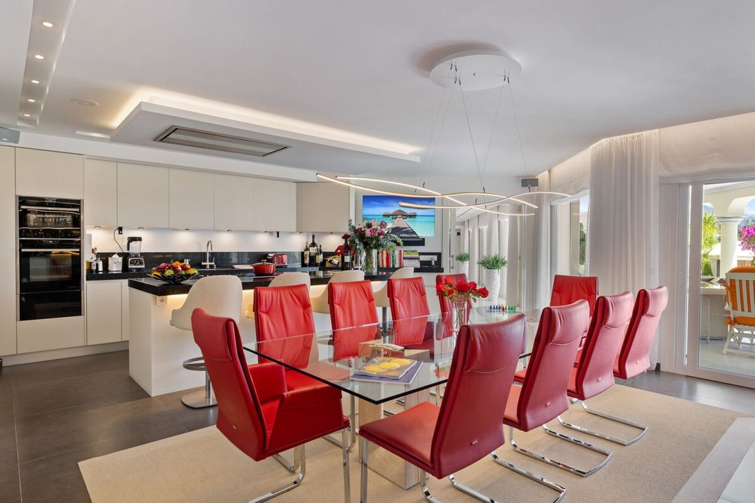 Villa à Puerto Banús, Marbella, Espagne 4 - 16576431