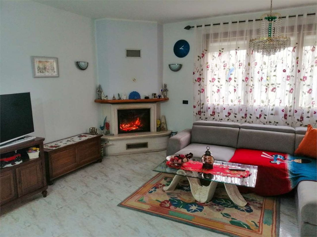House in Chiarano, Veneto, Italy 2 - 16575683