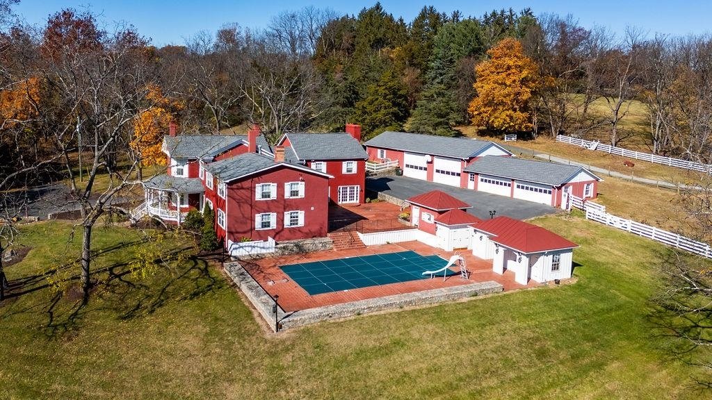 House in Staunton, Virginia, United States 1 - 16572233