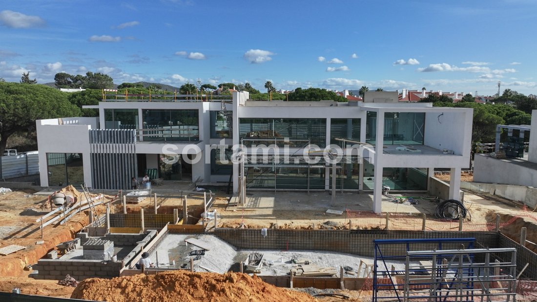 House in Vilamoura, Quarteira, Algarve 1 - 16577694