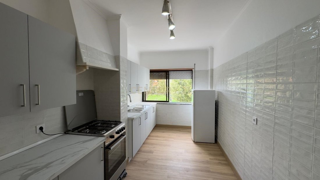 Apartment in Estoril, Cascais e Estoril, Lisbon 1 - 16578252