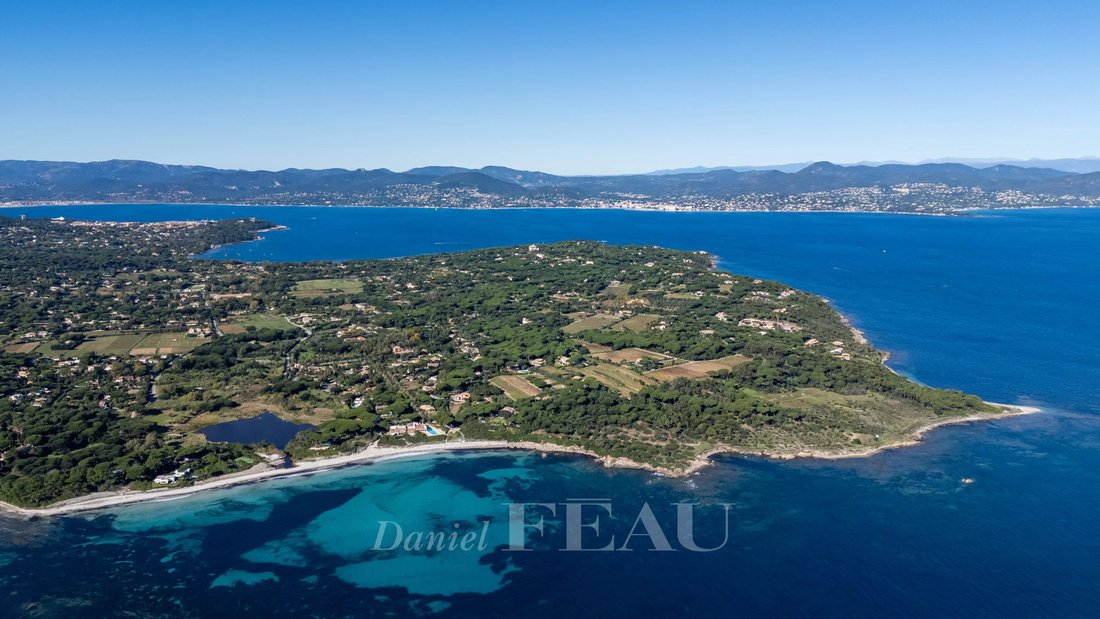 House in Zone Est Diffuse, Saint-Tropez, France 1 - 16575435