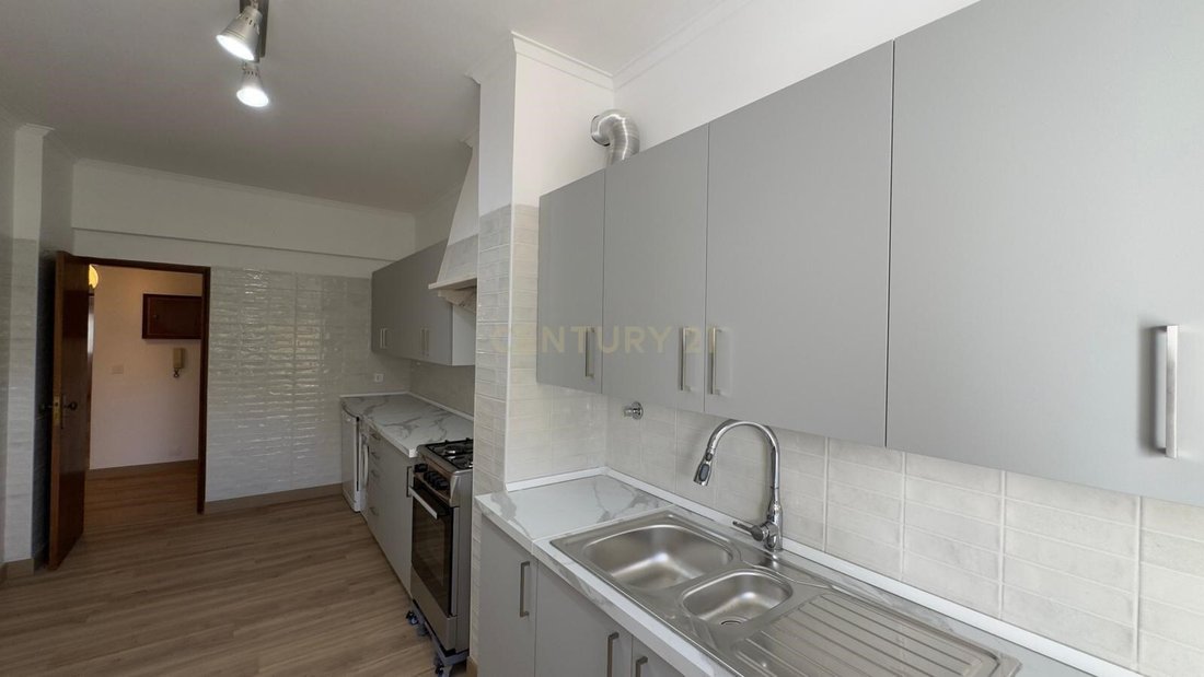 Apartment in Estoril, Cascais e Estoril, Lisbon 5 - 16578252