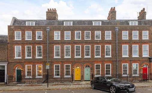 Townhouse in Chiswick, Hounslow, England 1