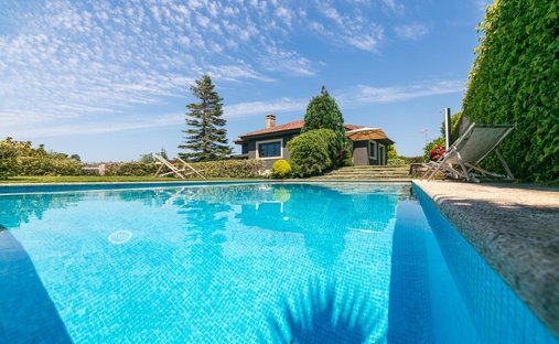 House in A Ramallosa, Nigran, Spain 1