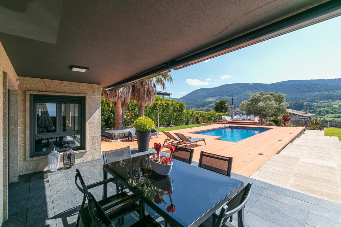 Villa in Santa Cristina da Ramallosa, Baiona, Spain 4 - 16576466