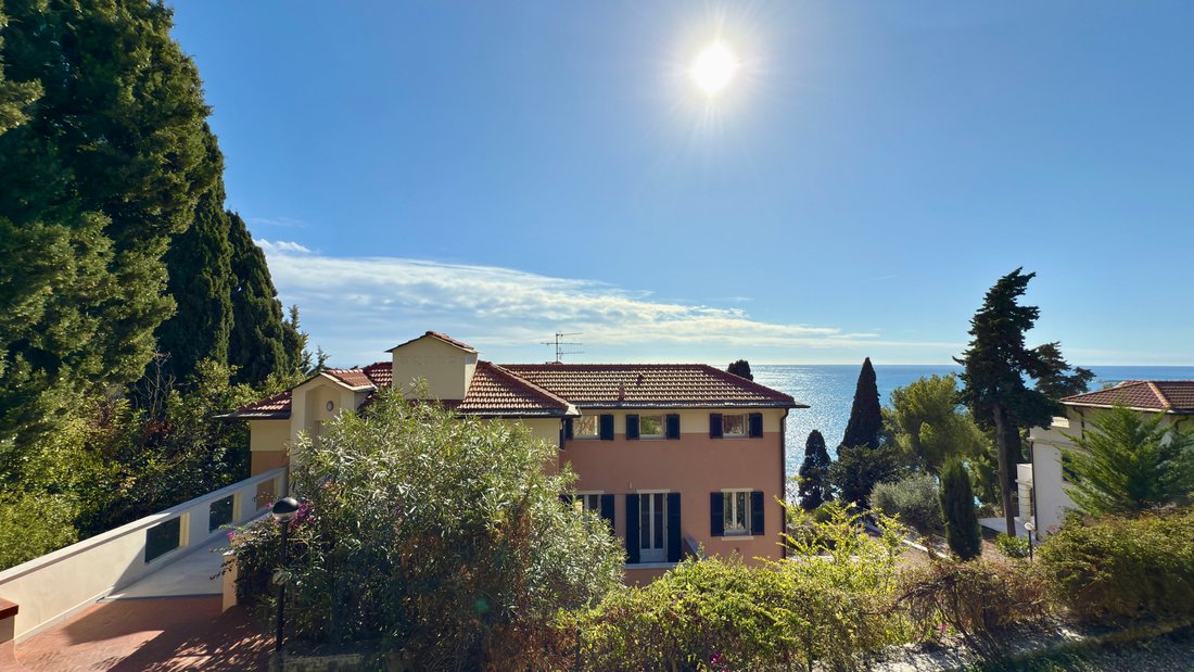 Villa in Oneglia, Imperia, Liguria 3 - 16576457