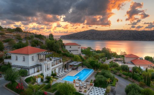 Villa in Milopotamos, Greece 1