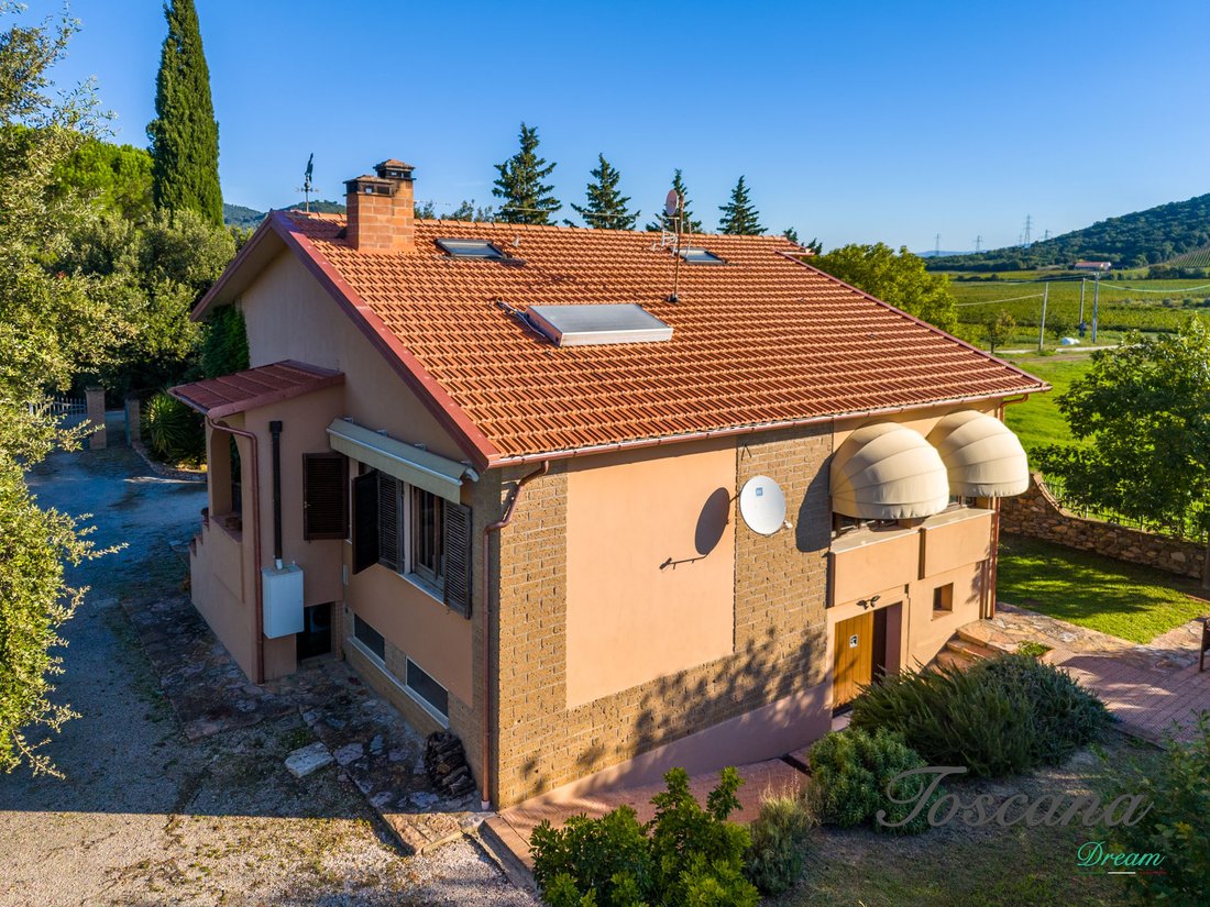 Villa in Suvereto, Tuscany, Italy 4 - 16576169