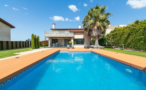 Villa a Santa Cristina da Ramallosa, Baiona, Spagna 1