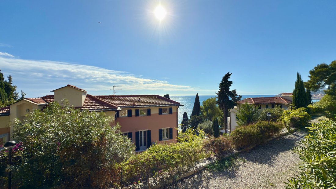 Villa in Oneglia, Imperia, Liguria 4 - 16576457
