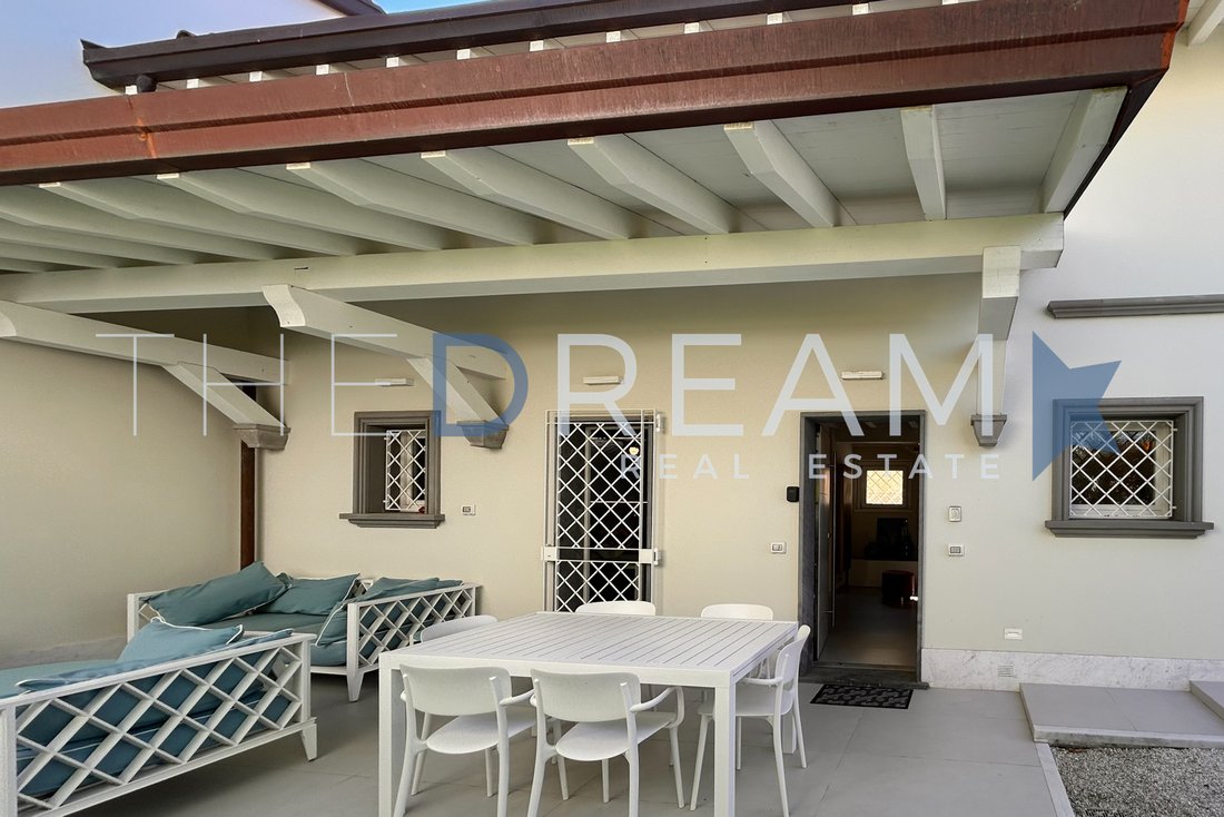 Villa in Center, Forte dei Marmi, Tuscany 4 - 16580180