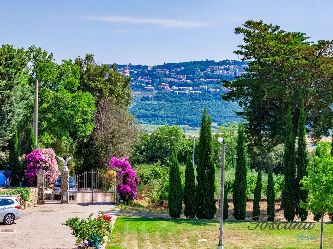 Villa in Massa Marittima, Tuscany, Italy 4 - 16576483