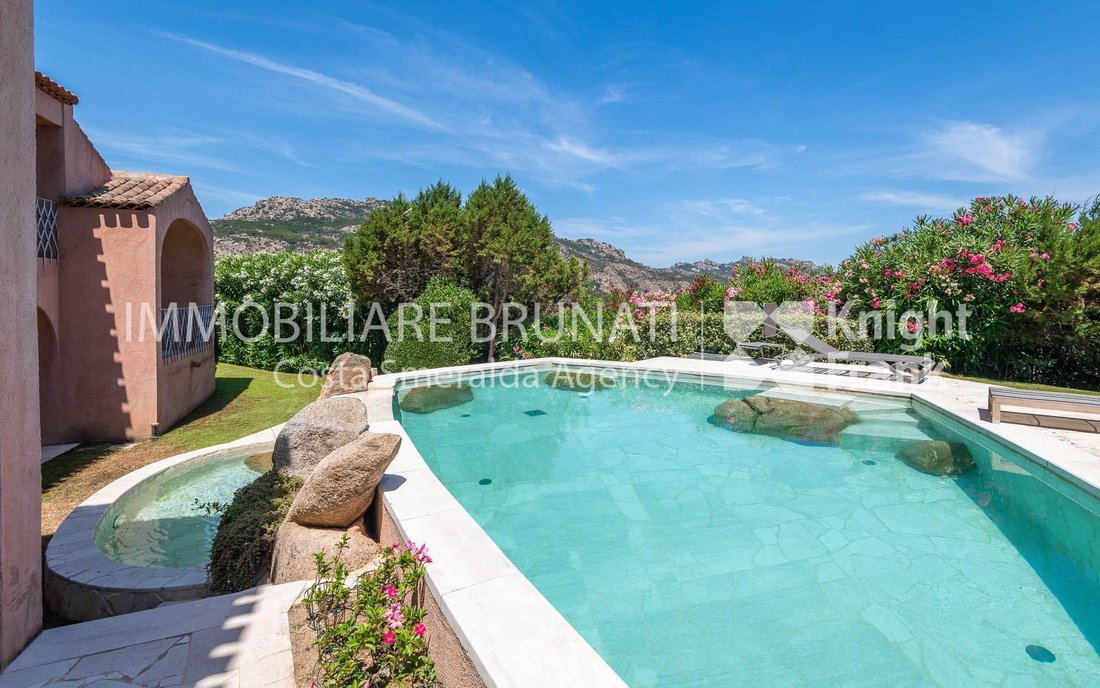 Villa in Abbiadori, Arzachena, Italy 1 - 16580118