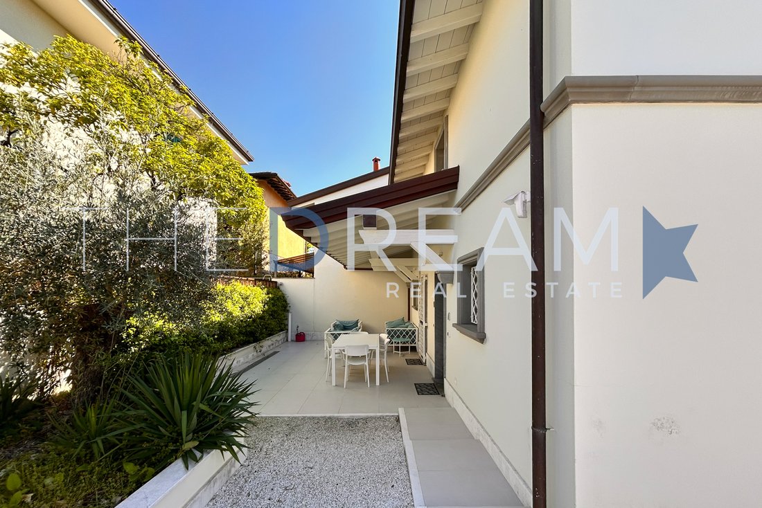 Villa in Center, Forte dei Marmi, Tuscany 2 - 16580180