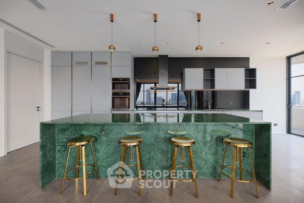 Spacious and Modern Eco-Penthouse in the Jungle, Sunset Views & Private ... - Eco Penthouse Living In Urban Jungle