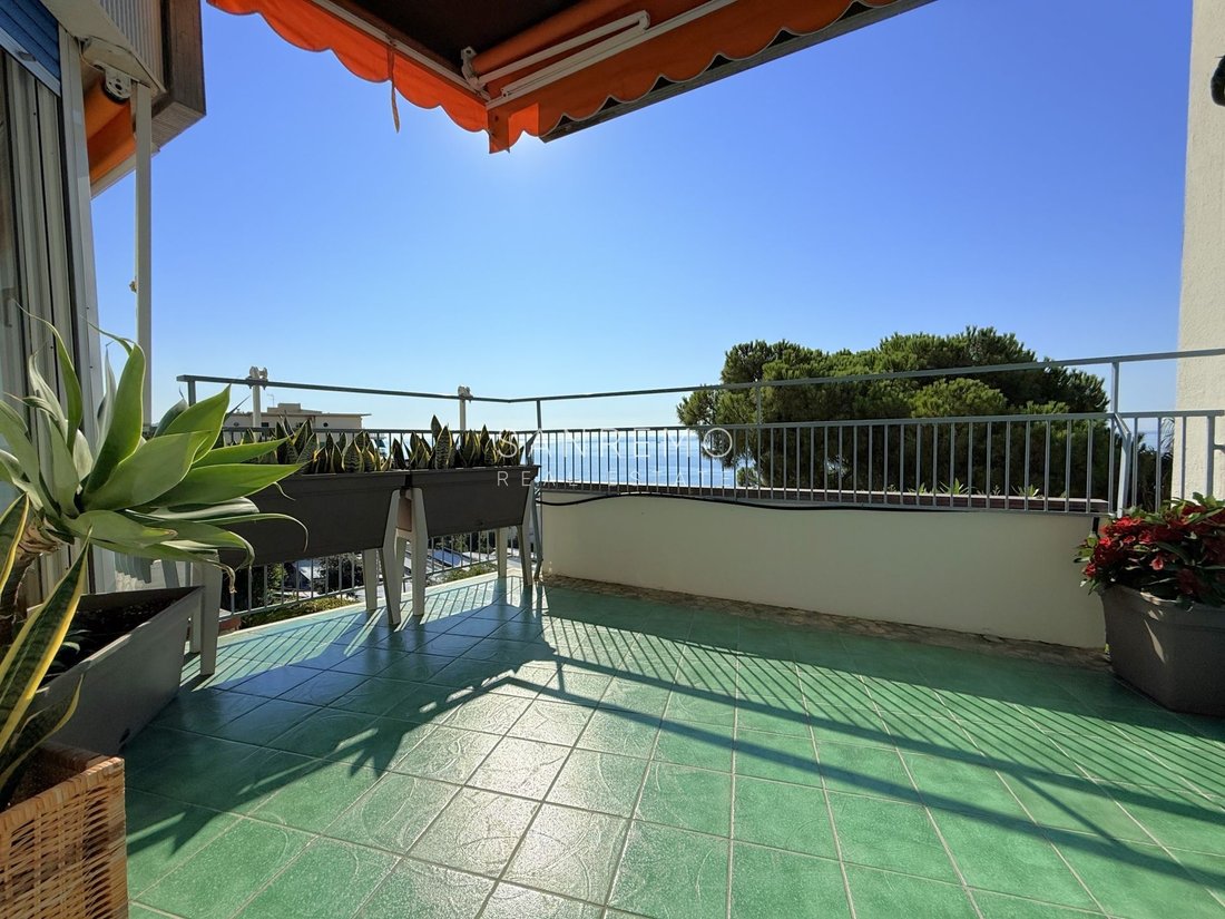 Apartamento en Foce, Sanremo, Italia 1 - 16580704