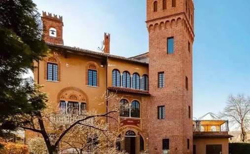 Castle for Sale in Cavallirio, Piedmont, Italy - 4